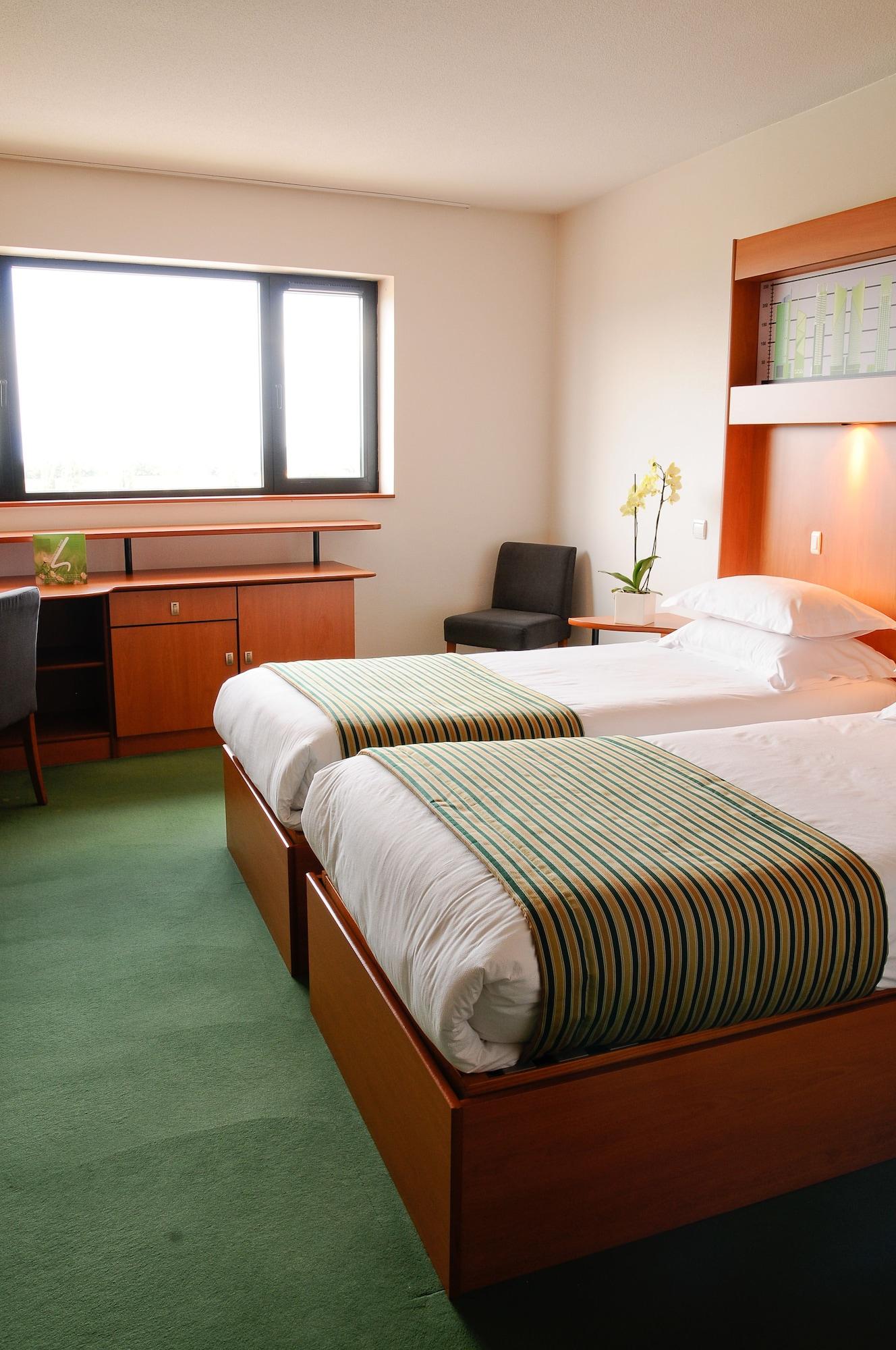 Hotel Archamps Porte Sud De Geneve מראה חיצוני תמונה