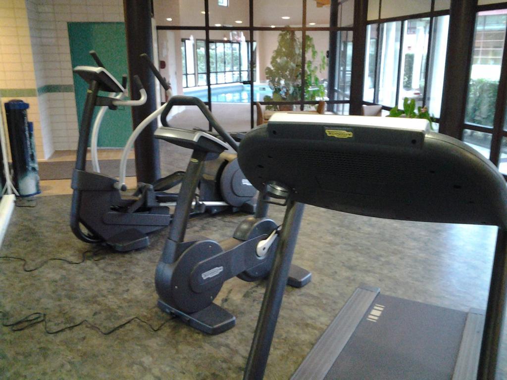 Hotel Archamps Porte Sud De Geneve מראה חיצוני תמונה