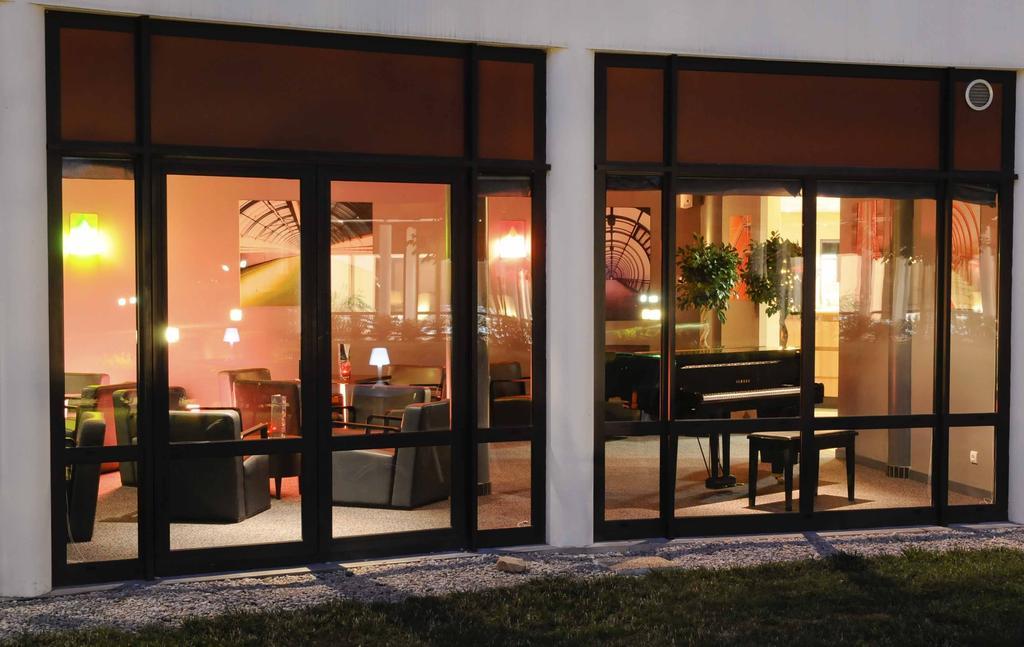 Hotel Archamps Porte Sud De Geneve מראה חיצוני תמונה