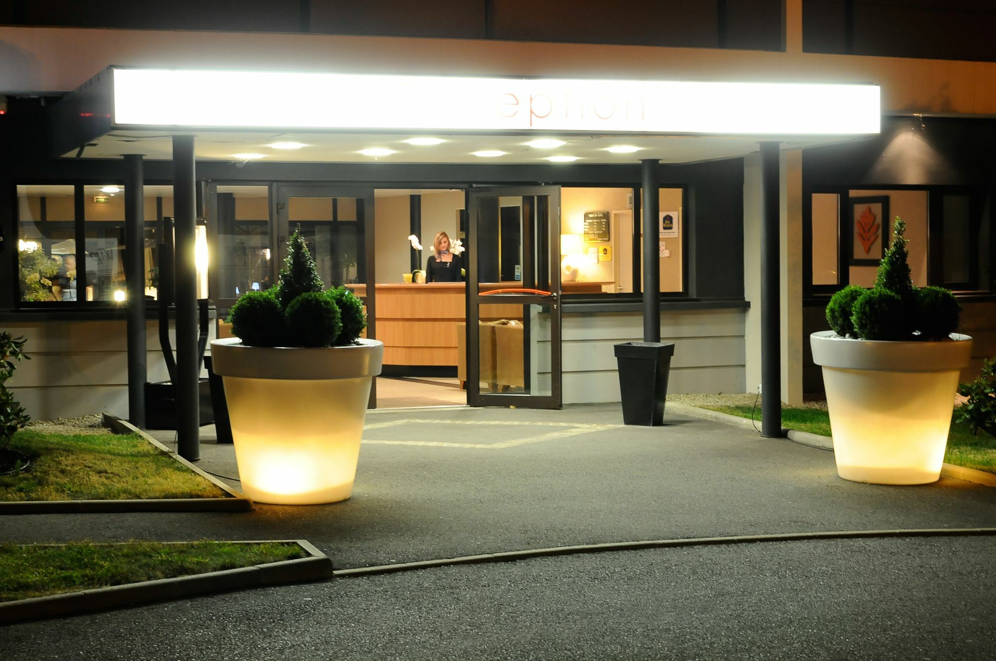 Hotel Archamps Porte Sud De Geneve מראה חיצוני תמונה