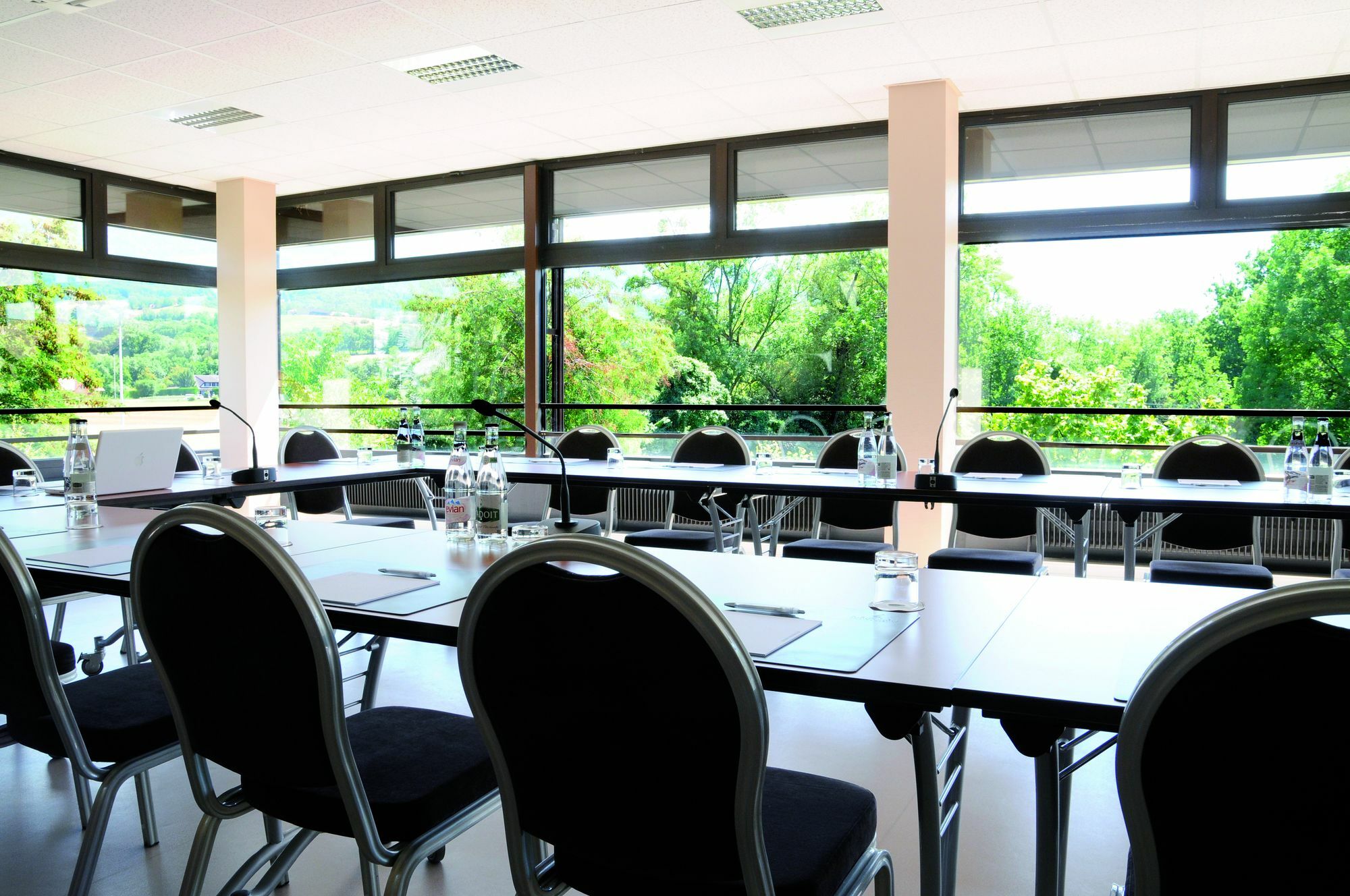 Hotel Archamps Porte Sud De Geneve מראה חיצוני תמונה